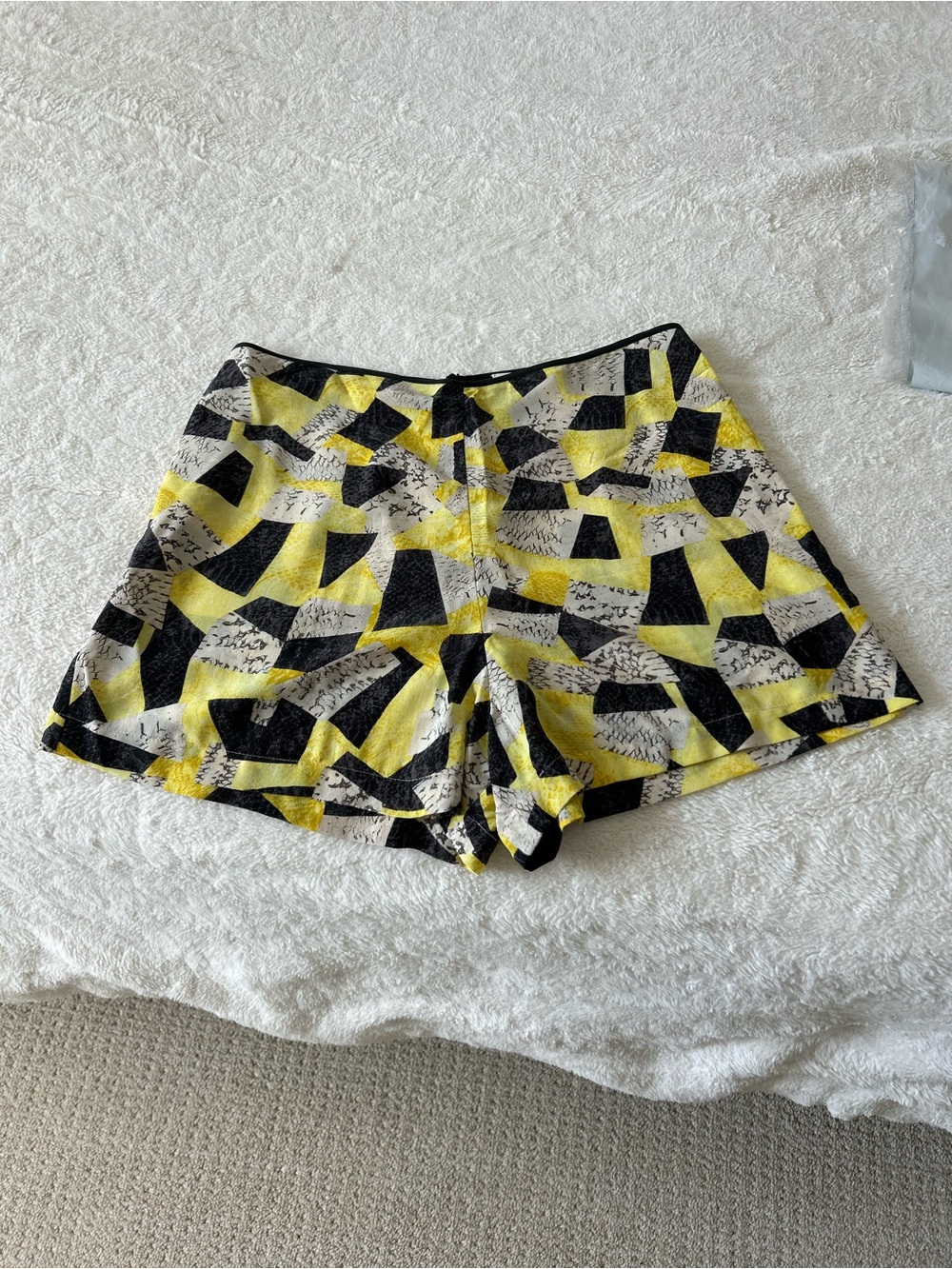 Equipment Femme 100% Silk High Waisted Colorful Shorts size Large